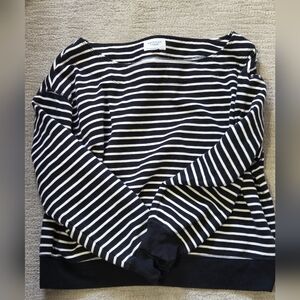 American Eagle Outfitters Black and White Striped Sweatshirt